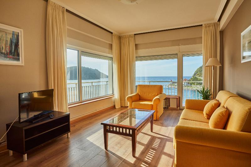 Silken Gran Hotel del Sella image