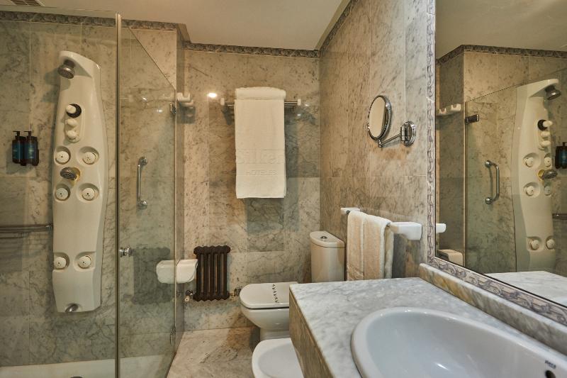 Silken Gran Hotel del Sella image