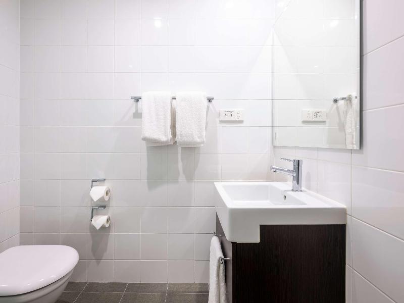 Mercure Sydney St Leonards image