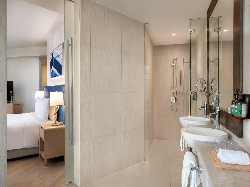 Crowne Plaza Hotel Abu Dhabi Yas Island image