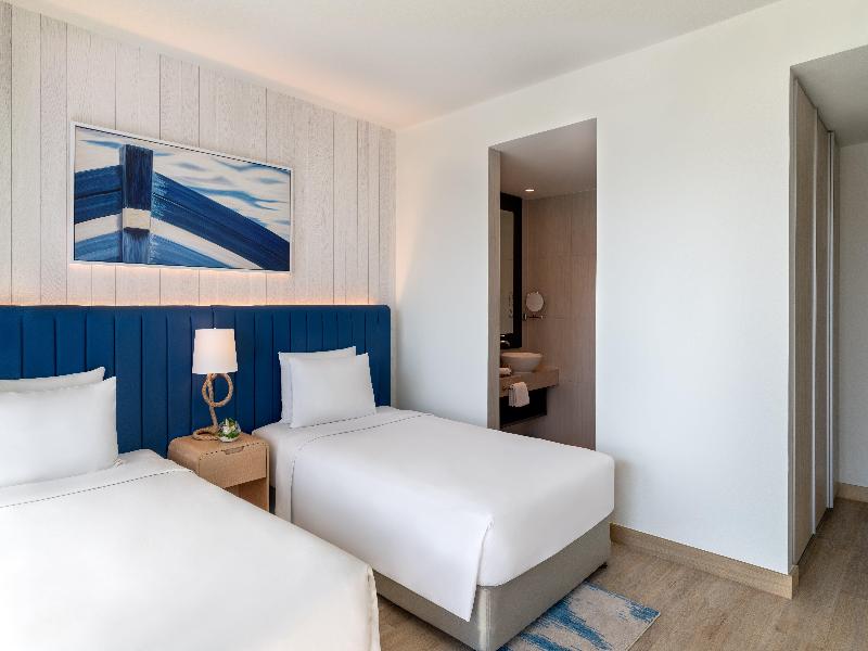 Crowne Plaza Hotel Abu Dhabi Yas Island image