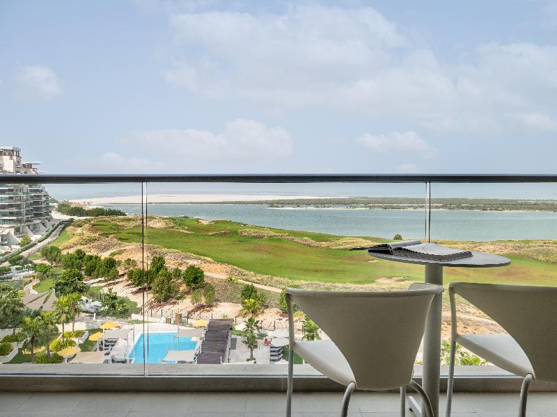Crowne Plaza Hotel Abu Dhabi Yas Island image