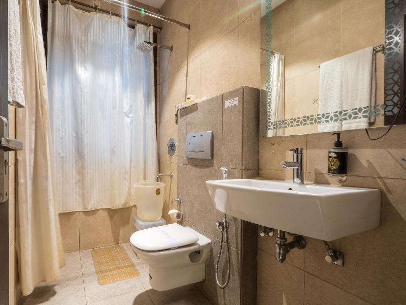 Cosy Grand @ Chanakyapuri by The Cosy Hotels image