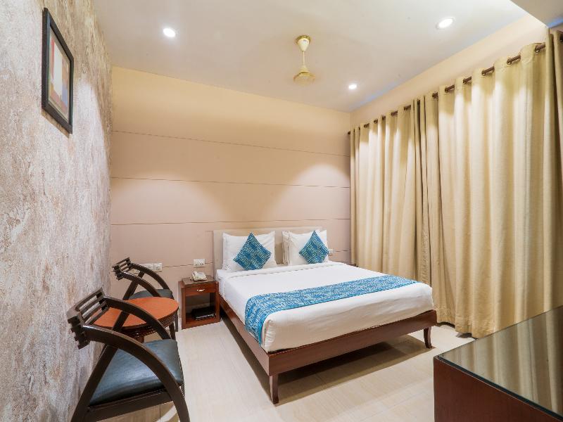 Cosy Grand @ Chanakyapuri by The Cosy Hotels image