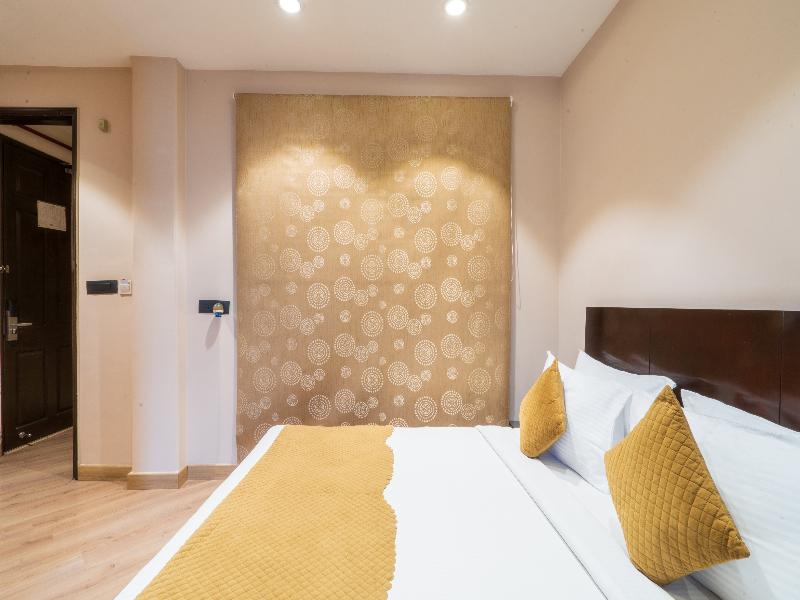 Cosy Grand @ Chanakyapuri by The Cosy Hotels image
