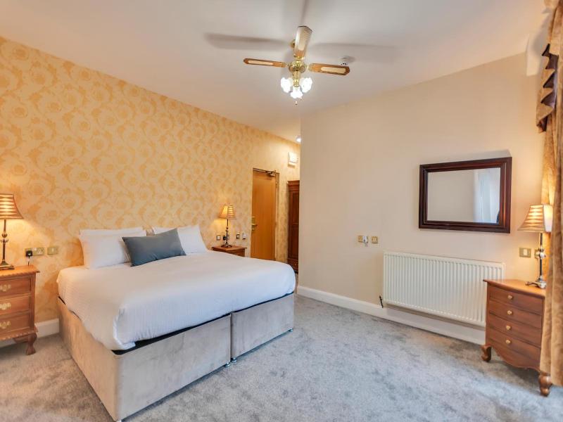White Waters Country Hotel image