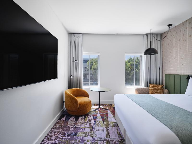 Novotel St Kilda image