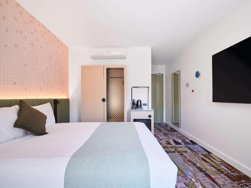 Novotel St Kilda image