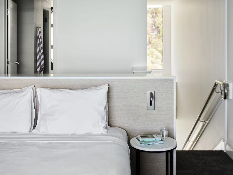 Reef View Hotel Hamilton Island image