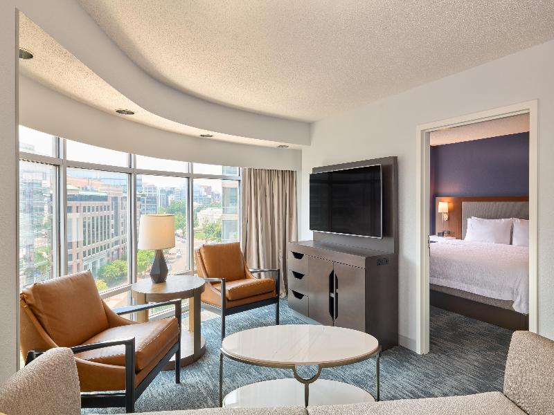 Hampton Inn Washington-Downtown-Convention Center image