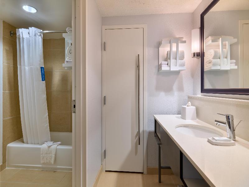 Hampton Inn Washington-Downtown-Convention Center image