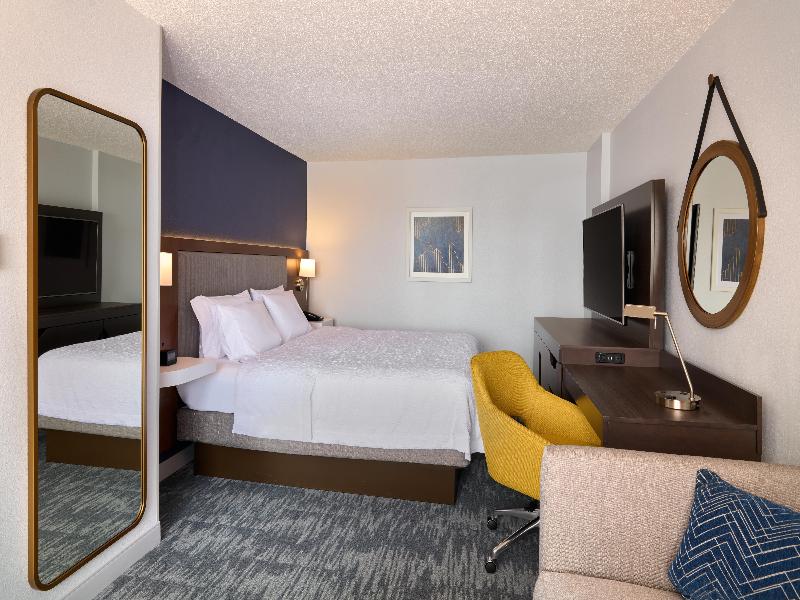 Hampton Inn Washington-Downtown-Convention Center image