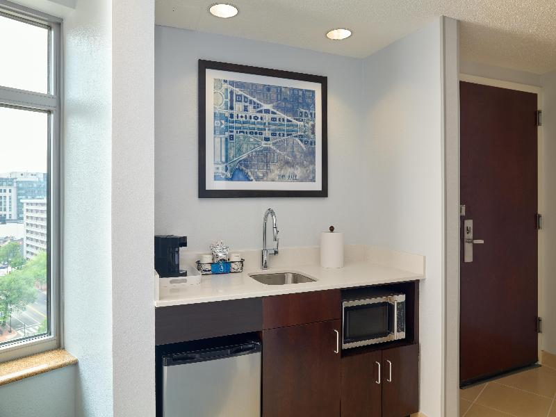 Hampton Inn Washington-Downtown-Convention Center image