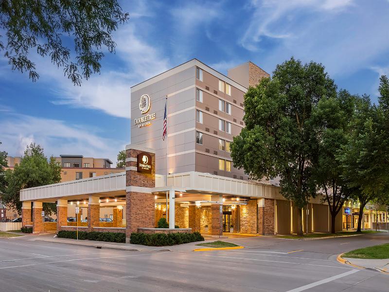 DoubleTree by Hilton Madison Downtown image