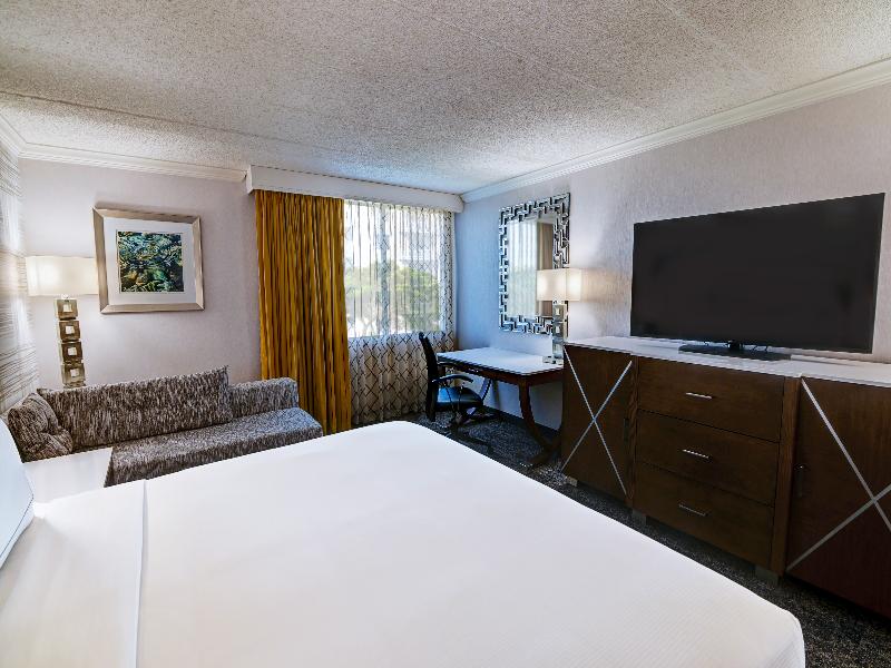 DoubleTree by Hilton Madison Downtown image