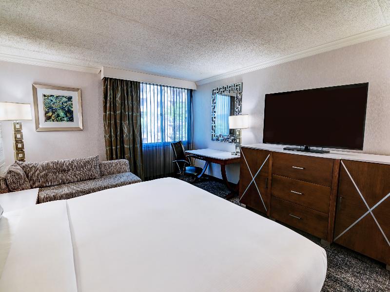 DoubleTree by Hilton Madison Downtown image