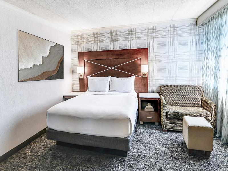 DoubleTree by Hilton Madison Downtown image