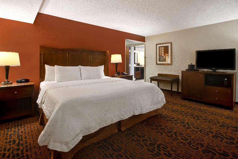 Hampton Inn Ft. Wayne-Southwest image