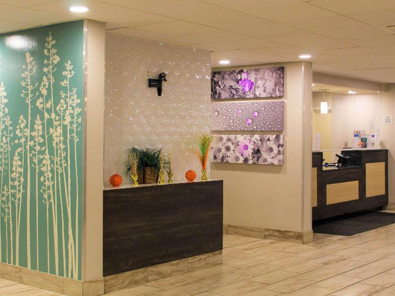 Baymont by Wyndham Indianapolis East image