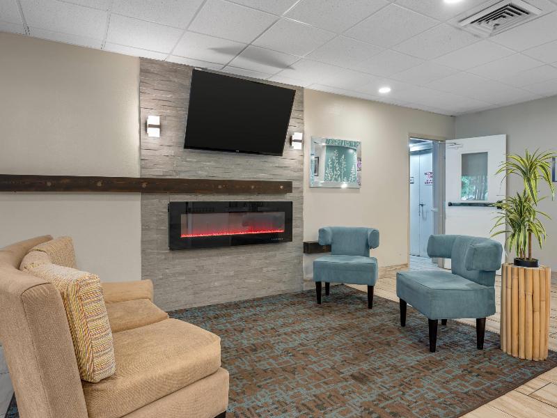 Baymont by Wyndham Indianapolis East image