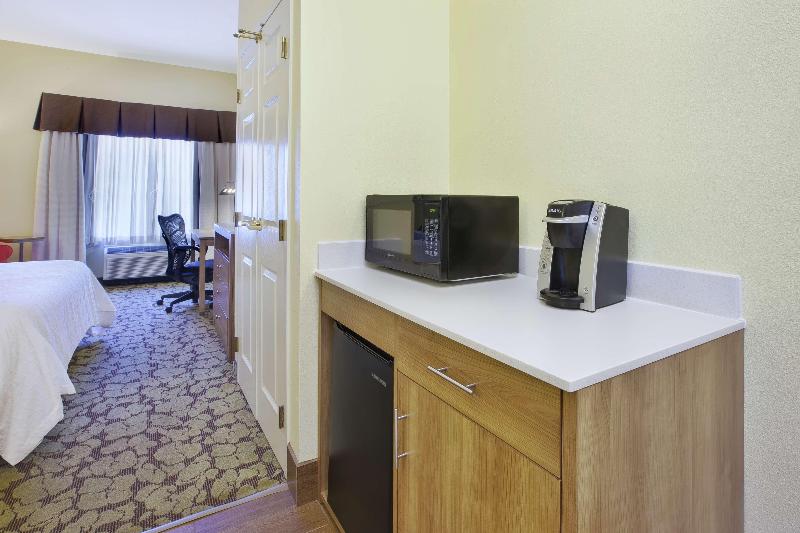 Hilton Garden Inn Wichita — photo 105