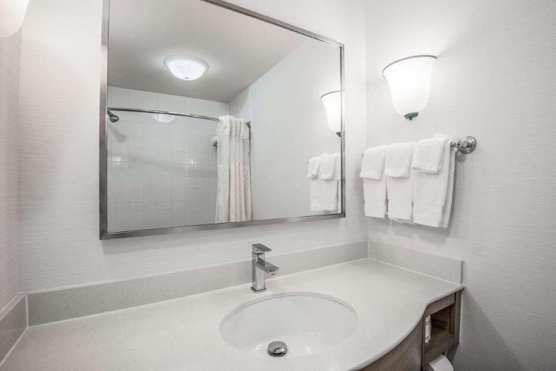 Hilton Garden Inn Wichita — photo 63