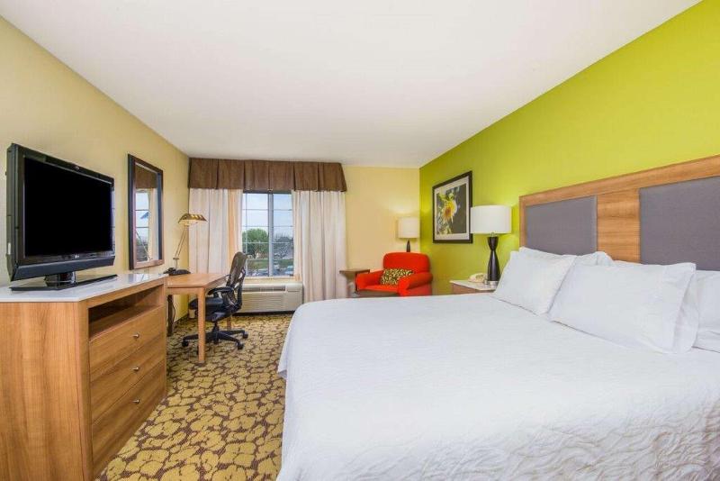 Hilton Garden Inn Wichita — photo 39