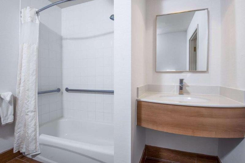 Hilton Garden Inn Wichita — photo 51