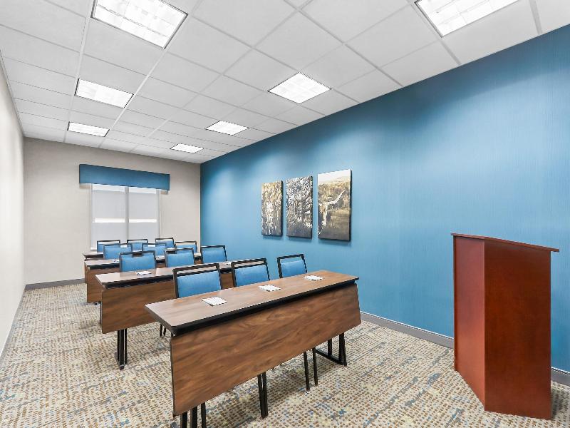 Hampton Inn & Suites El Paso West image