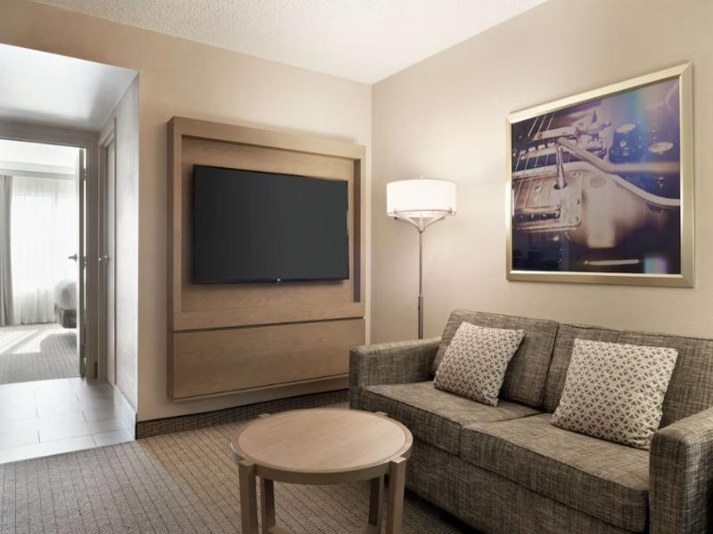 Embassy Suites by Hilton Cleveland Rockside image