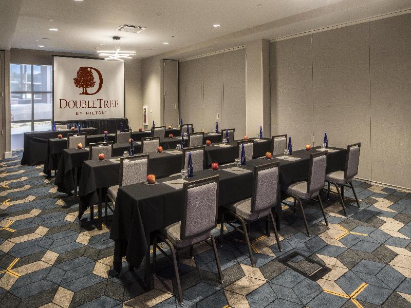 Doubletree By Hilton Pittsburgh Downtown image