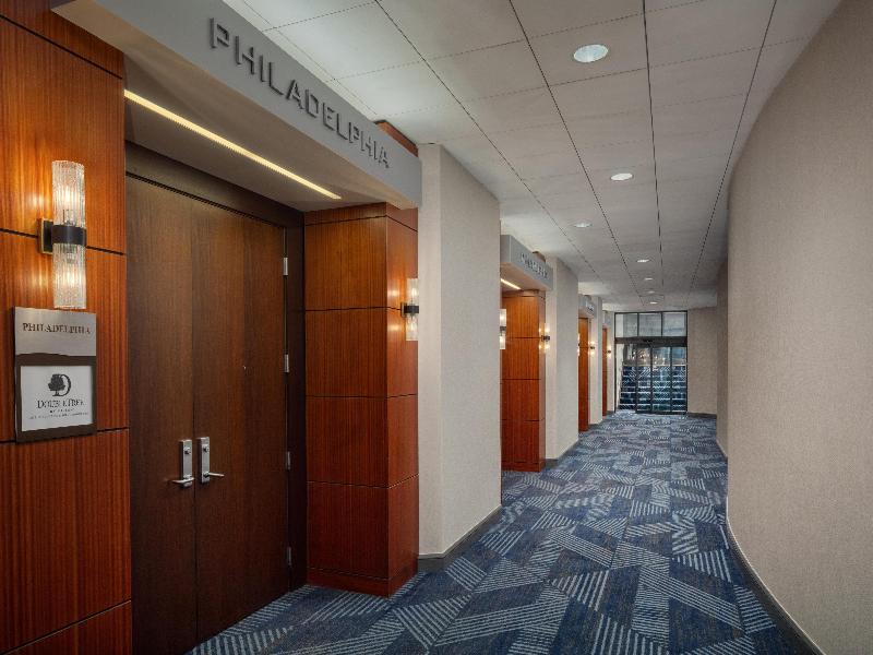 Doubletree By Hilton Pittsburgh Downtown image