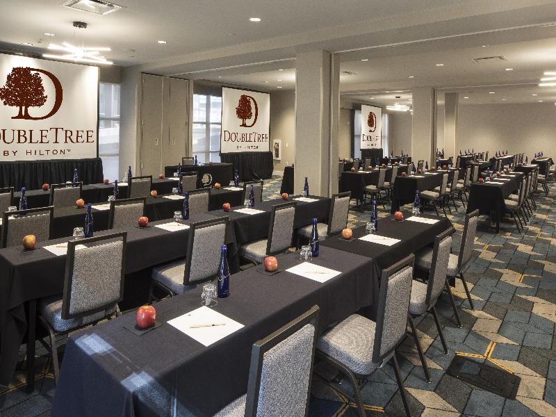 Doubletree By Hilton Pittsburgh Downtown image