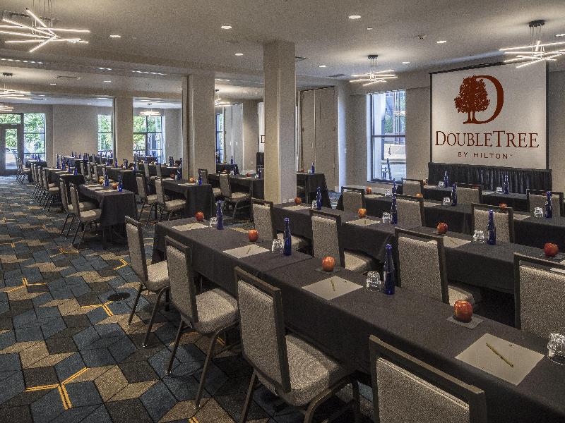 Doubletree By Hilton Pittsburgh Downtown image