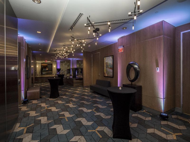Doubletree By Hilton Pittsburgh Downtown image