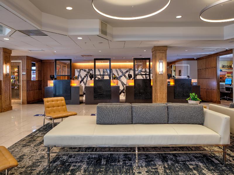 Doubletree By Hilton Pittsburgh Downtown image