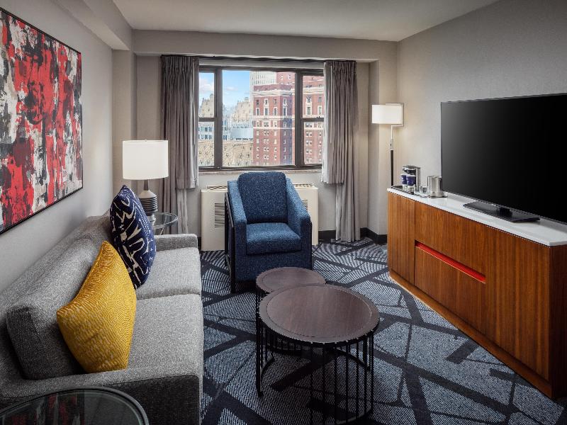 Doubletree By Hilton Pittsburgh Downtown image