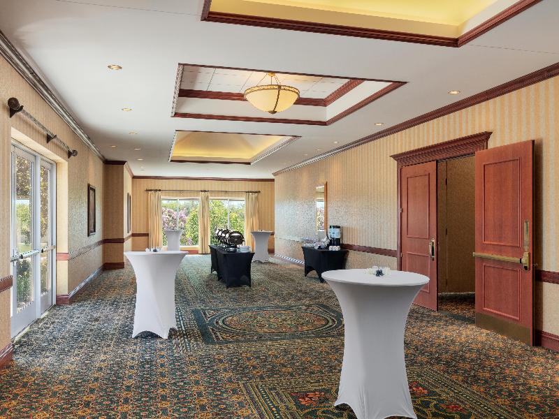 Hilton Garden Inn Milwaukee Northwest Conference image