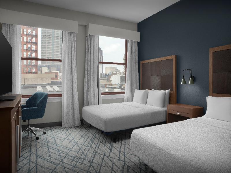 Hampton Inn Indianapolis Downtown Across from Circ image