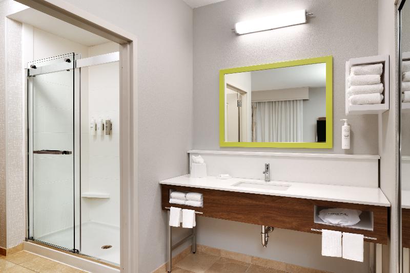 Hampton Inn & Suites Ft. Worth-Burleson image