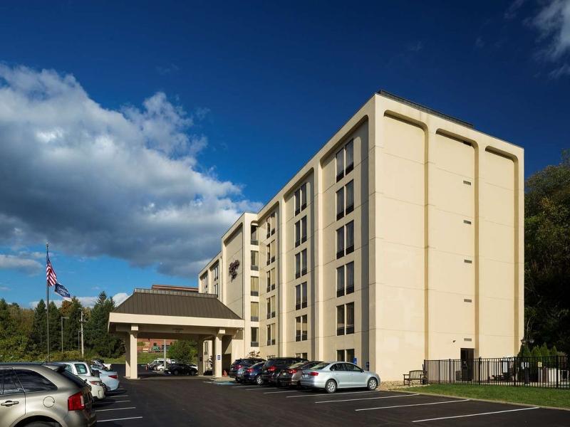 Hampton Inn Pittsburgh/Greentree photo 2