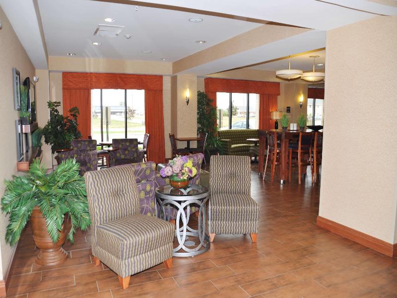 Hampton Inn Macomb image