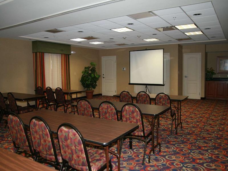 Hampton Inn Macomb image