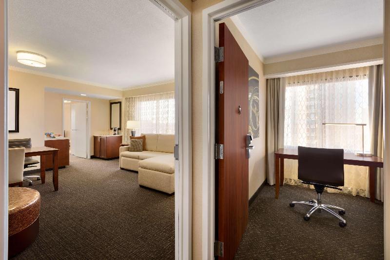 Embassy Suites by Hilton Austin Downtown South Con image