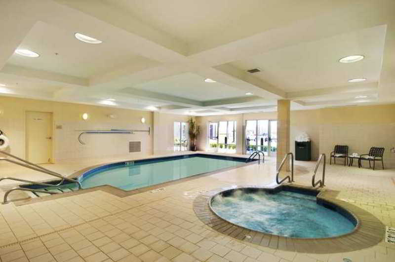 在meiguo.com看到的Hilton Garden Inn Oklahoma City North Quail的介绍图片