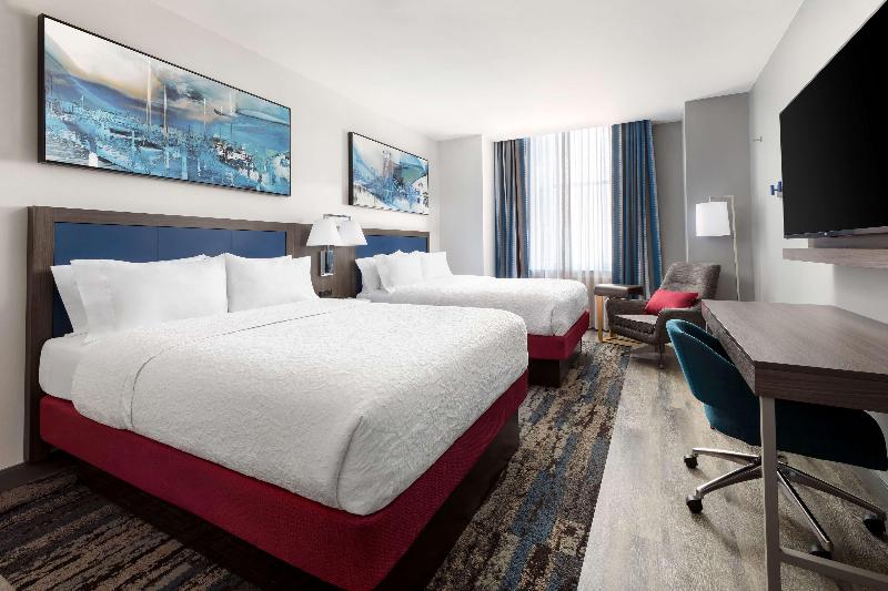 Hampton Inn & Suites Baltimore Inner Harbor image