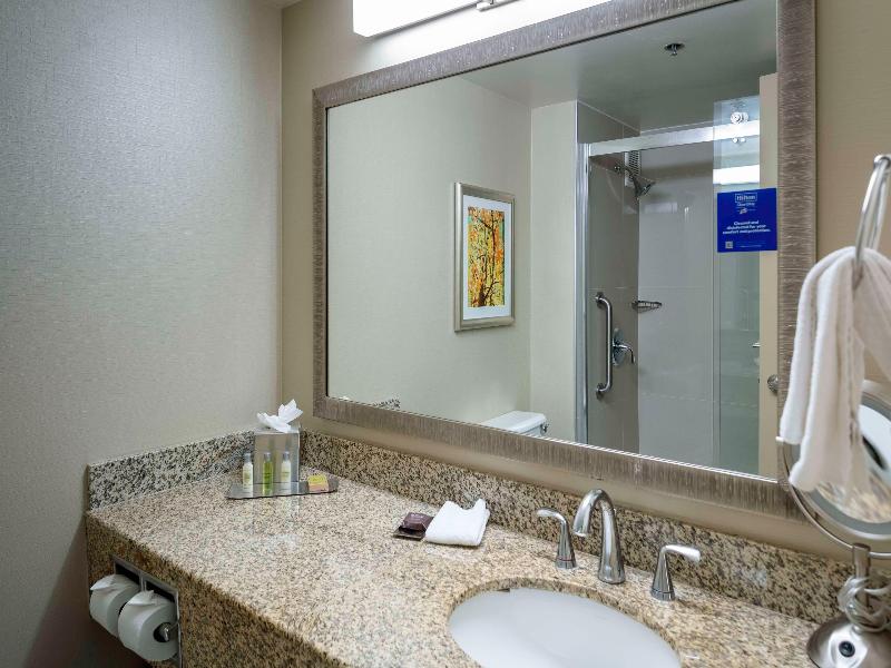 DoubleTree Hotel Kansas City - Overland Park image