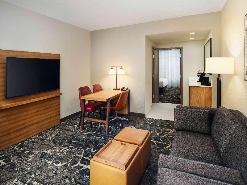 Embassy Suites by Hilton Hampton Convention Center image