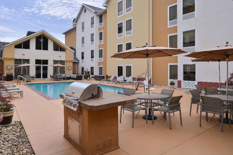 Hampton Inn AND Suites Newport News (Oyster Point) 