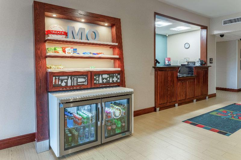 Hampton Inn Jefferson City At The Capital Mall image